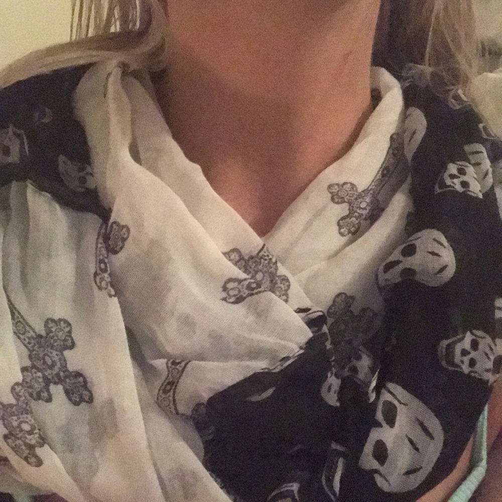 Skull and cross infinity scarf